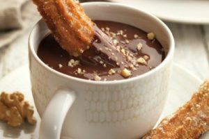 les fameux churros con chocolate de Barcelone